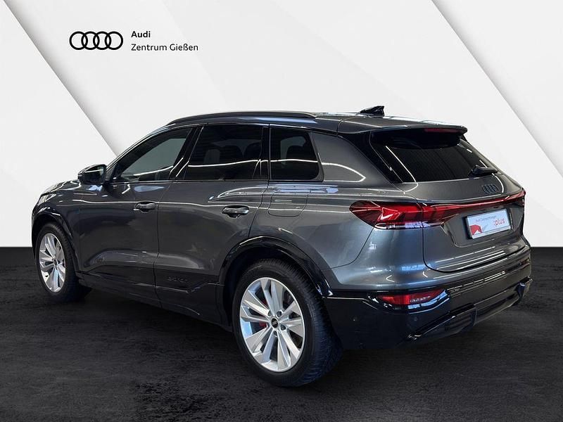 Gebraucht Audi SQ6 e-tron Ambiente 359 kW (489 PS) 2025 Daytonagrau perleffekt SUV