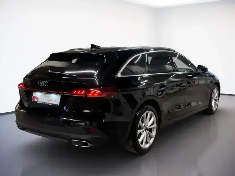 Używany Audi A5 Ambiente 150 KM (110 kW) 2025 Czarny Kombi