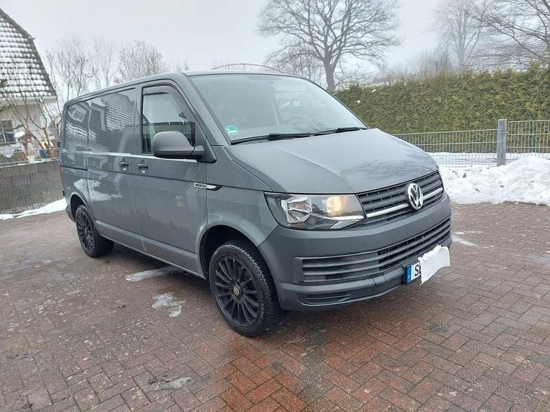 Gebraucht VW T6 150 PS (110 kW) 2016 Grau Van