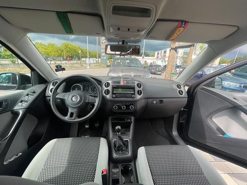 Schwarz Gebraucht 2010 VW Tiguan Freestyle SUV | 5.000 € (Superpreis) - Bild 1/4