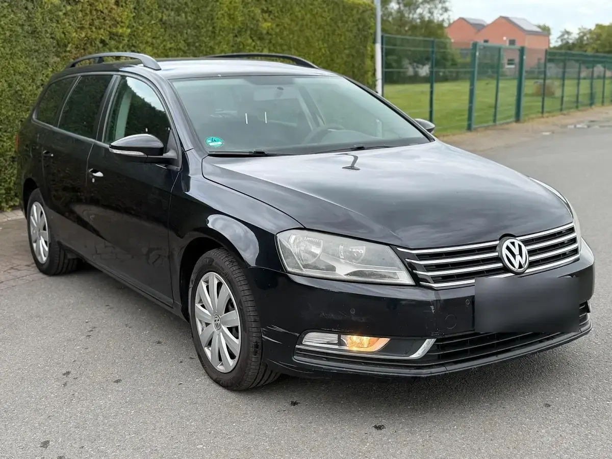 Usata VW Passat Comfortline 140 CV (102 kW) 2012 Nero Station wagon