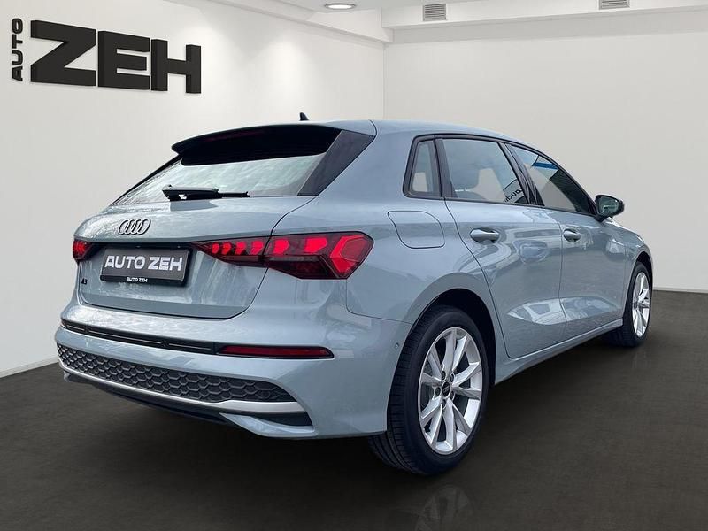 Neu Audi A3 Ambiente 150 PS (110 kW) 2025 Pfeilgrau perleffekt Limousine