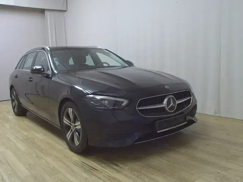 Gebraucht Mercedes C200 Avantgarde 184 PS (135 kW) 2022 Schwarz Limousine