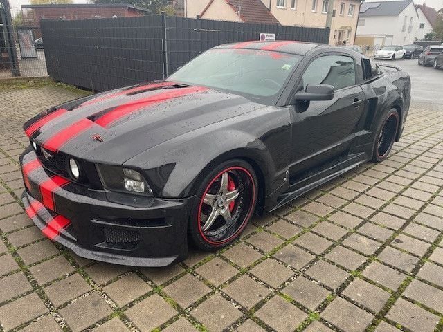 Schwarz Gebraucht 2009 Ford Mustang Coupé | 19.999 € - Bild 1/4