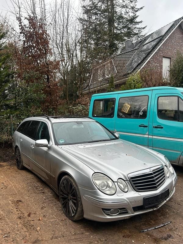 Gebraucht Mercedes E220 Avantgarde 170 PS (125 kW) 2008 Silber Kombi