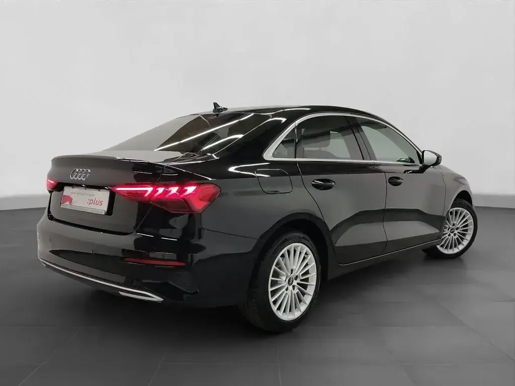 Używany Audi A3 Advanced Plus 150 KM (110 kW) 2024 Czarny Sedan/Limuzyna
