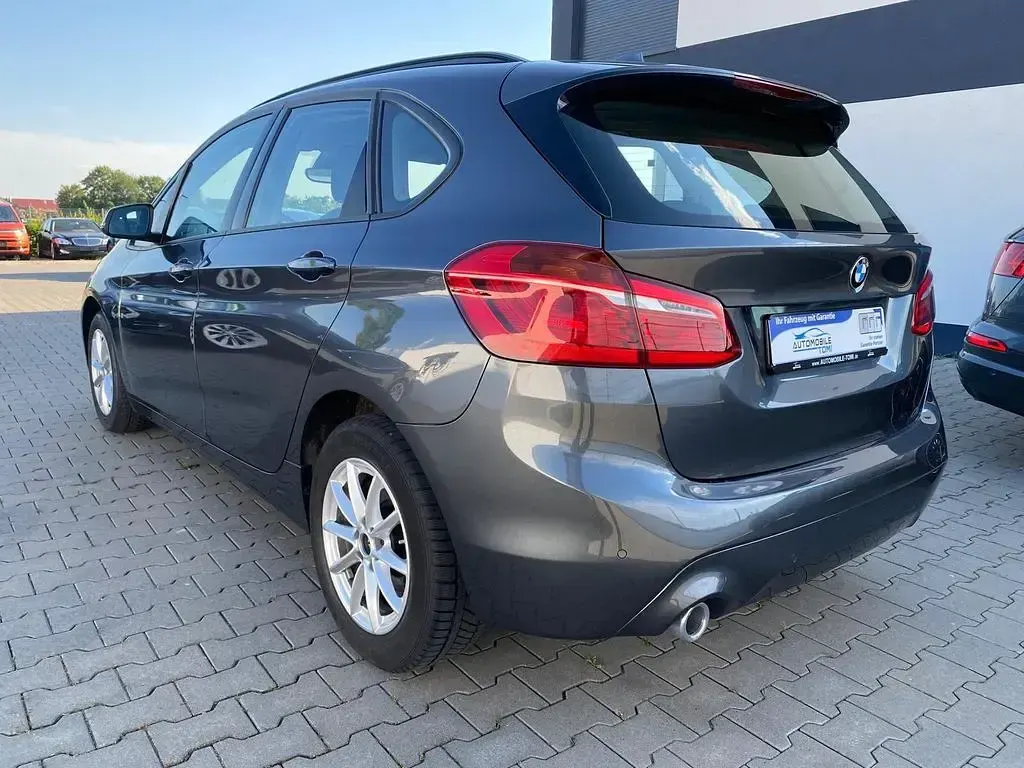 Gebraucht BMW 216 Active Tourer Advantage 116 PS (85 kW) 2019 Grau Van / Kleinbus