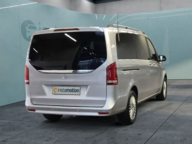 Gebraucht Mercedes V300 237 PS (174 kW) 2023 Silber Van / Kleinbus