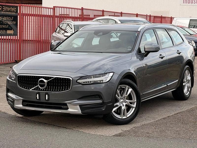 Gebraucht Volvo V90 CC Pro 190 PS (139 kW) 2018 Grau Kombi
