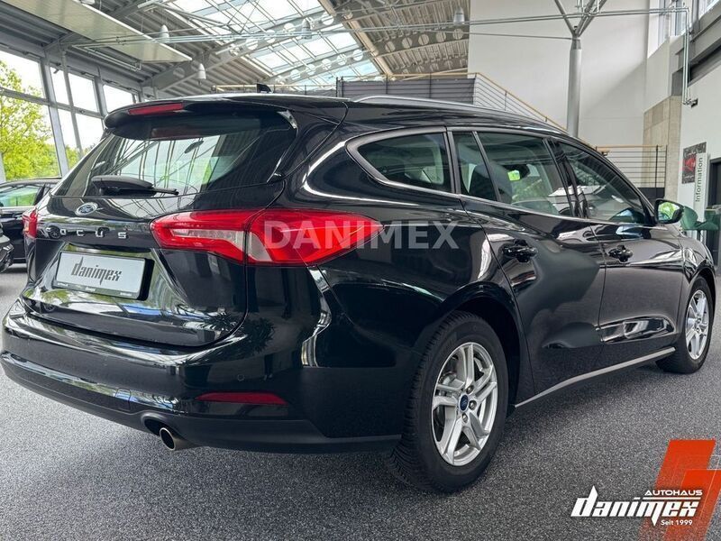 Gebraucht Ford Focus Cool & Connect 120 PS (88 kW) 2020 Schwarz Limousine