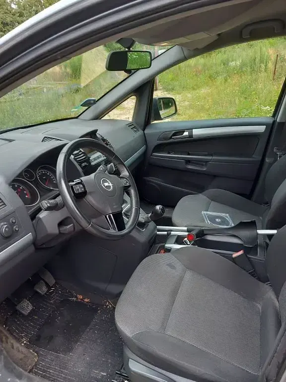 Gebraucht Opel Zafira Sport 150 PS (110 kW) 2010 Silber Van / Kleinbus