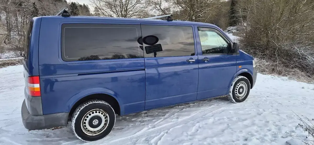 Gebraucht VW Caravelle 105 PS (77 kW) 2006 Blau Van