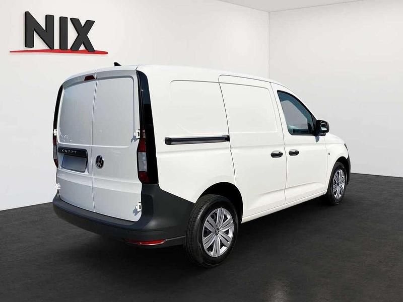 Gebraucht VW Caddy 116 PS (85 kW) 2024 Candyweiß Van / Kleinbus