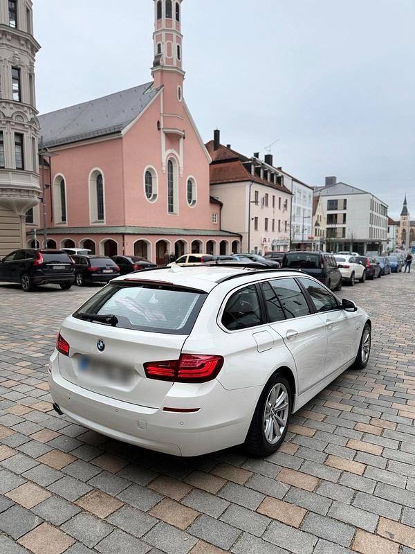 Gebraucht BMW 520 190 PS (139 kW) 2016 Weiß Kombi