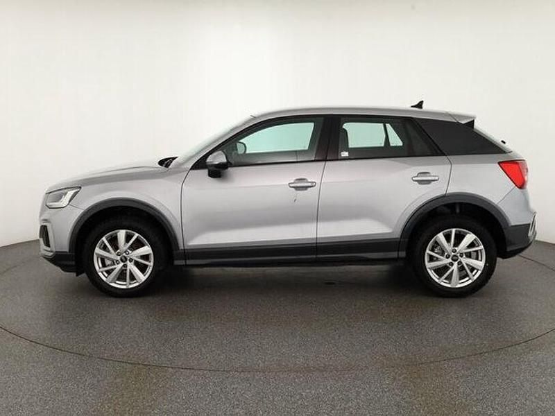 Gebraucht Audi Q2 S-Line 190 PS (139 kW) 2023 Silber SUV