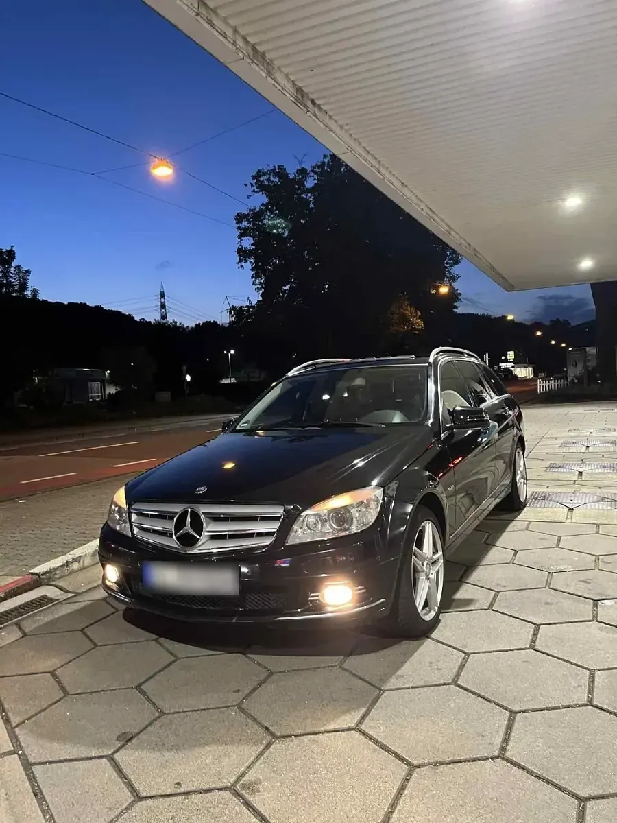 Gebraucht Mercedes C220 170 PS (125 kW) 2008 Schwarz Kombi