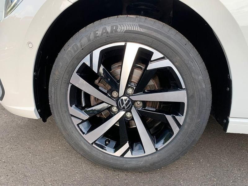 Gebraucht VW Polo Move 95 PS (69 kW) 2023 Ascotgrau Kleinwagen