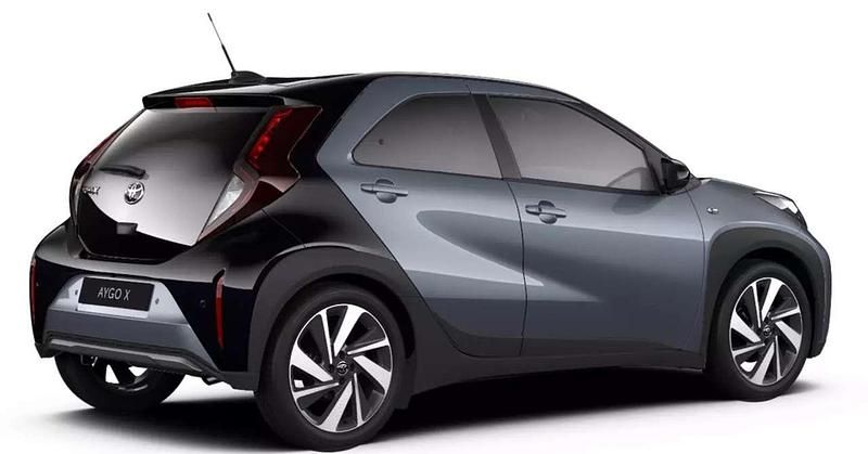 Neu Toyota Aygo X-plore 72 PS (52 kW) 2025 Celestite grey metallic/ dach Kleinwagen