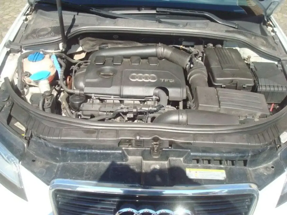 Używany Audi A3 Ambition 200 KM (147 kW) 2012 Biały Hatchback