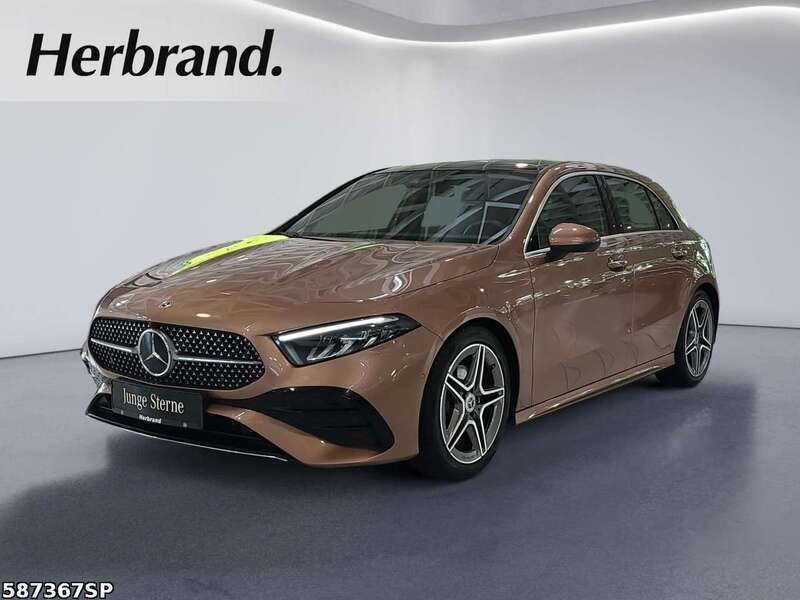 Roségold metallic Gebraucht 2024 Mercedes A180 AMG Limousine | 30.590 € (Fairer Preis) - Bild 1/4