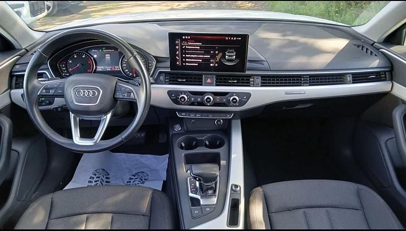 Weiß Gebraucht 2021 Audi A4 Business Kombi | 19.990 € (Guter Preis) - Bild 1/4