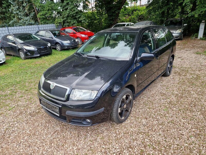 Schwarz Gebraucht 2007 Skoda Fabia Kombi | 999 € (Superpreis) - Bild 1/4