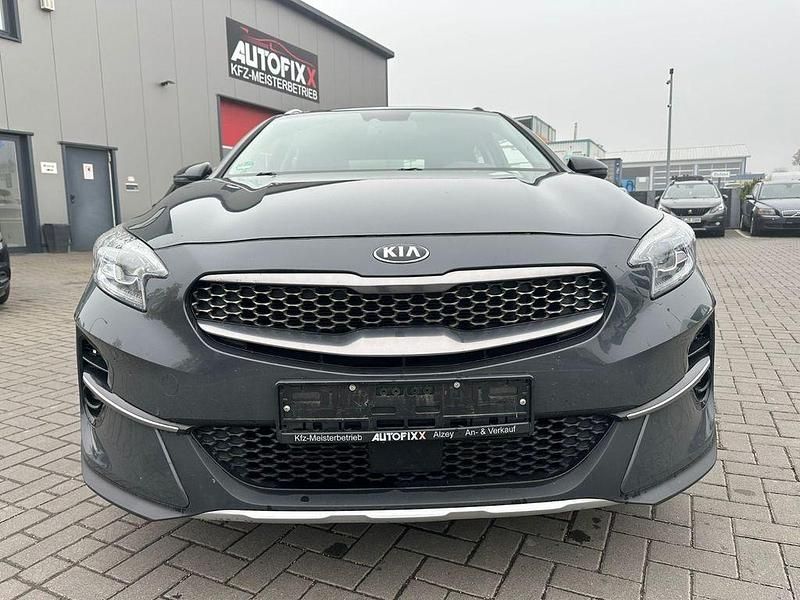 Gebraucht Kia XCeed Spirit 136 PS (100 kW) 2020 Grau SUV