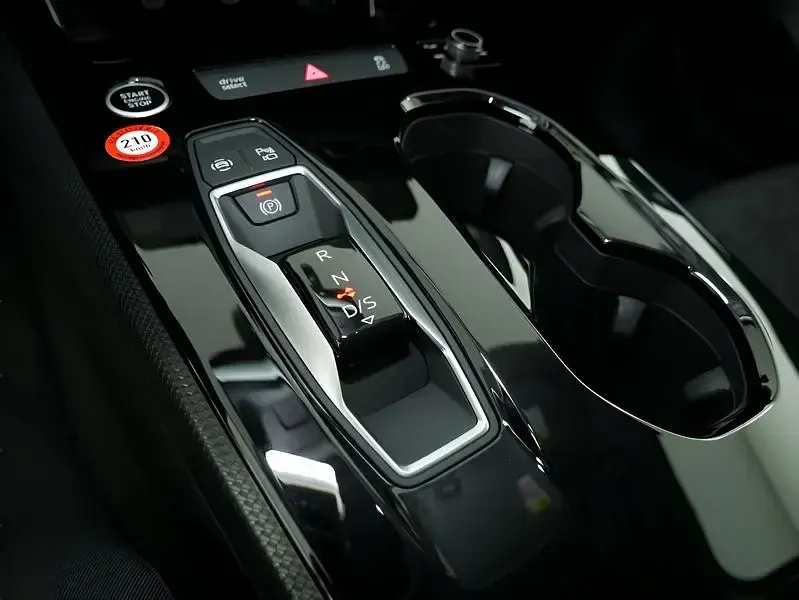 Gebraucht Audi A5 204 PS (150 kW) 2025 Schwarz Kombi