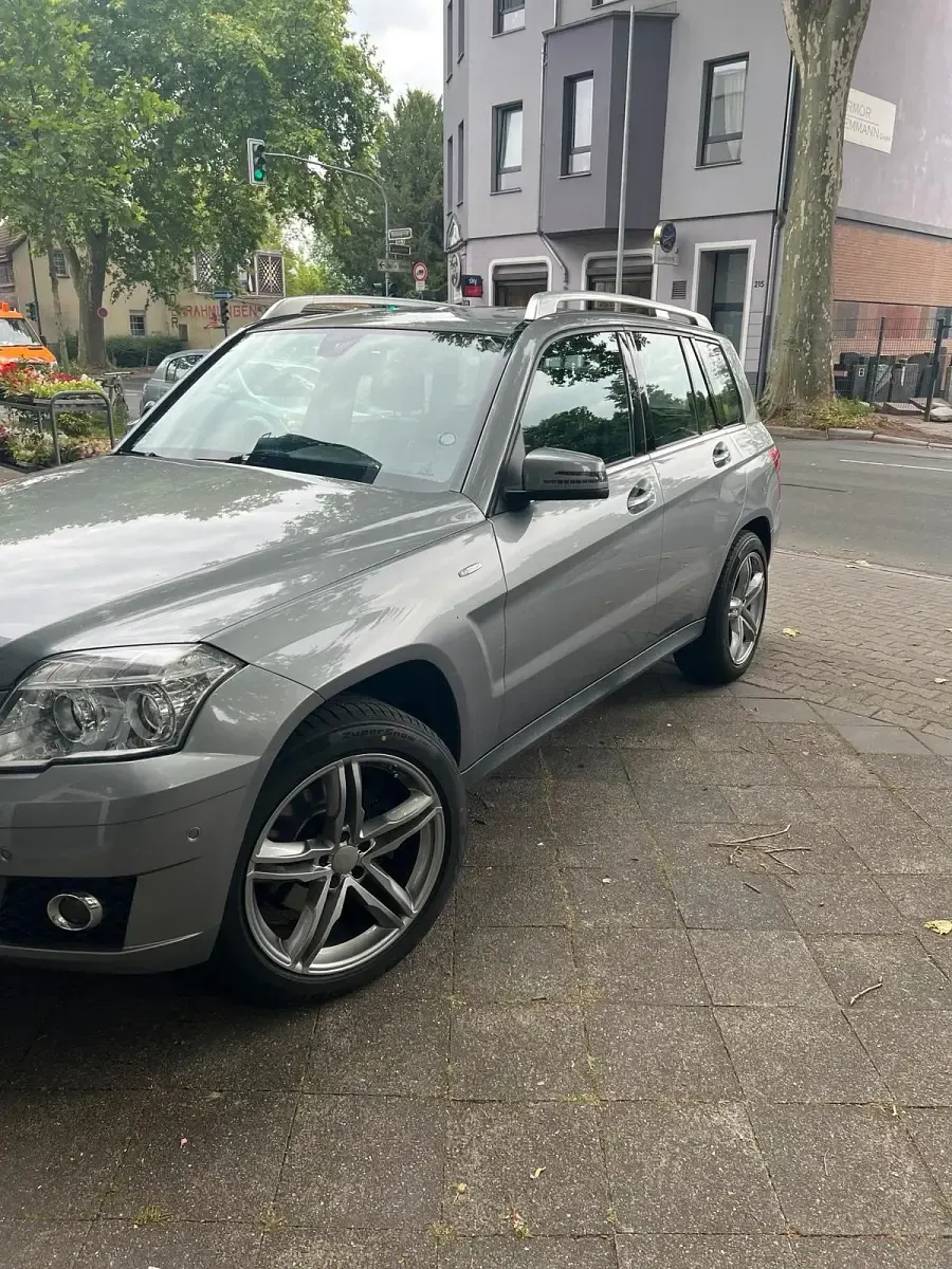 Używany Mercedes GLK220 170 KM (125 kW) 2011 Szary SUV
