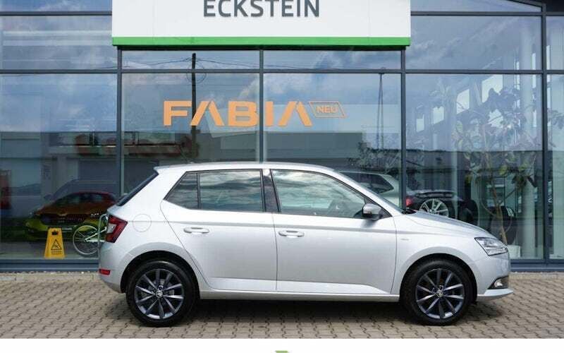 Silber (brilliantsilber metallic) met. Gebraucht 2019 Skoda Fabia Soleil Limousine | 9.963 € (Guter Preis) - Bild 1/4