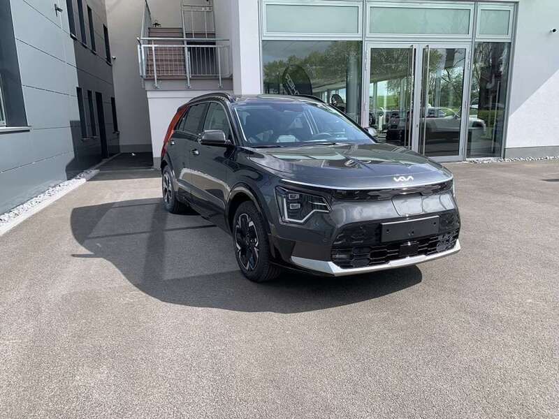 Gebraucht Kia e-Niro Inspiration 150 kW (204 PS) 2024 Interstellar grau metallic SUV