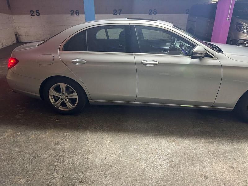 Gebraucht Mercedes E220 Avantgarde 194 PS (142 kW) 2016 Silber Kombi