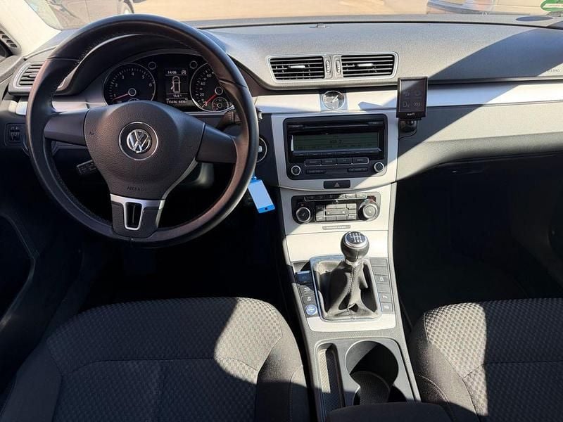 Brugt VW Passat Trendline 122 HK (89 kW) 2011 Sølv Stationcar