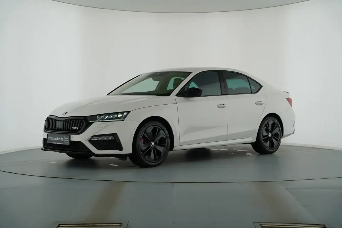Gebraucht Skoda Octavia RS 245 PS (180 kW) 2022 Candyweiss Limousine