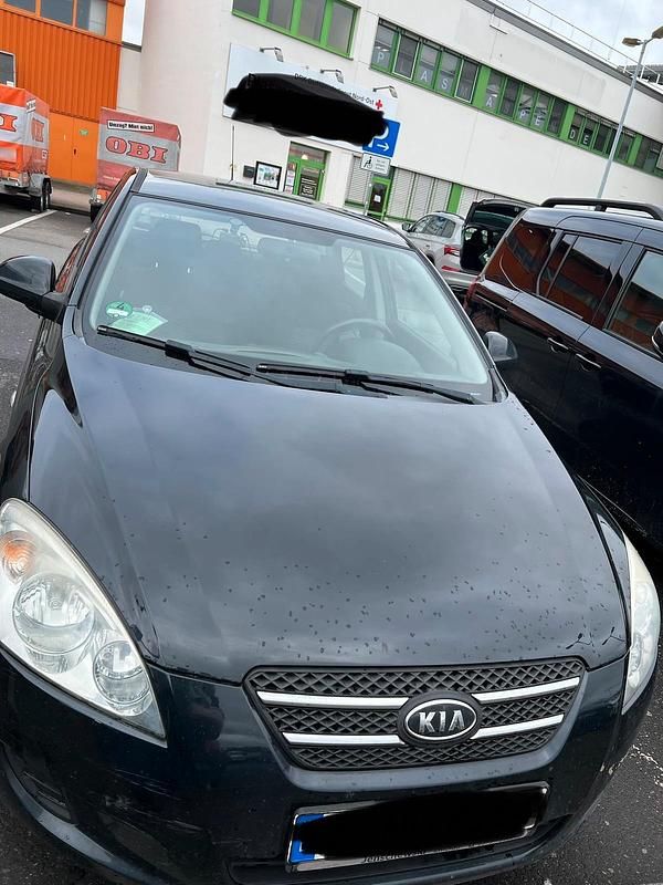 Gebraucht Kia Ceed 109 PS (80 kW) 2008 Schwarz Kleinwagen