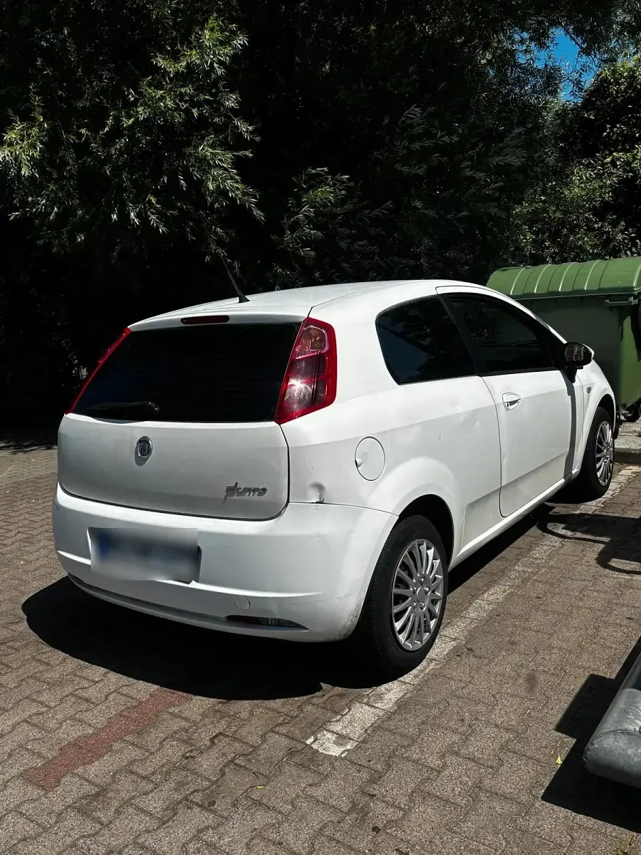 Gebraucht Fiat Punto 74 PS (54 kW) 2009 Weiß Kleinwagen