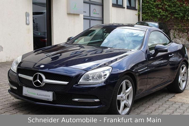 Blau Gebraucht 2012 Mercedes SLK250 Cabrio | 13.900 € (Fairer Preis) - Bild 1/4