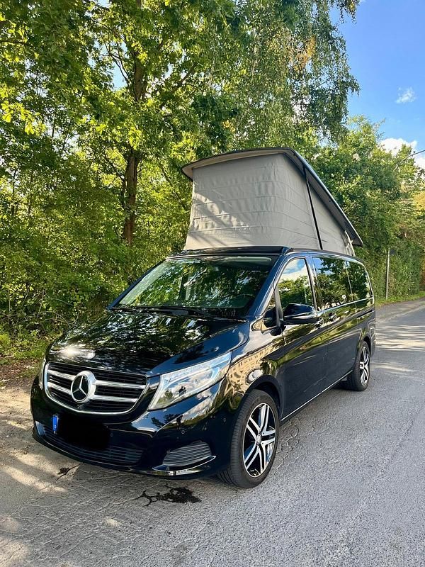 Schwarz Gebraucht 2017 Mercedes V250 Marco Polo Van / Kleinbus | 50.500 € (Fairer Preis) - Bild 1/4