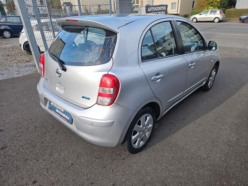Gebraucht Nissan Micra Tekna 98 PS (72 kW) 2012 Silber Kleinwagen