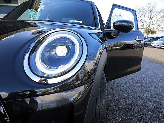 Gebraucht Mini Cooper 136 PS (100 kW) 2024 Schwarz Kleinwagen