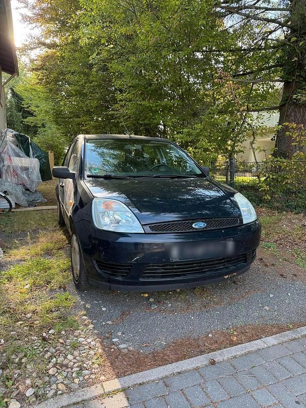 Blau Gebraucht 2005 Ford Fiesta Kleinwagen | 950 € (Guter Preis) - Bild 1/4