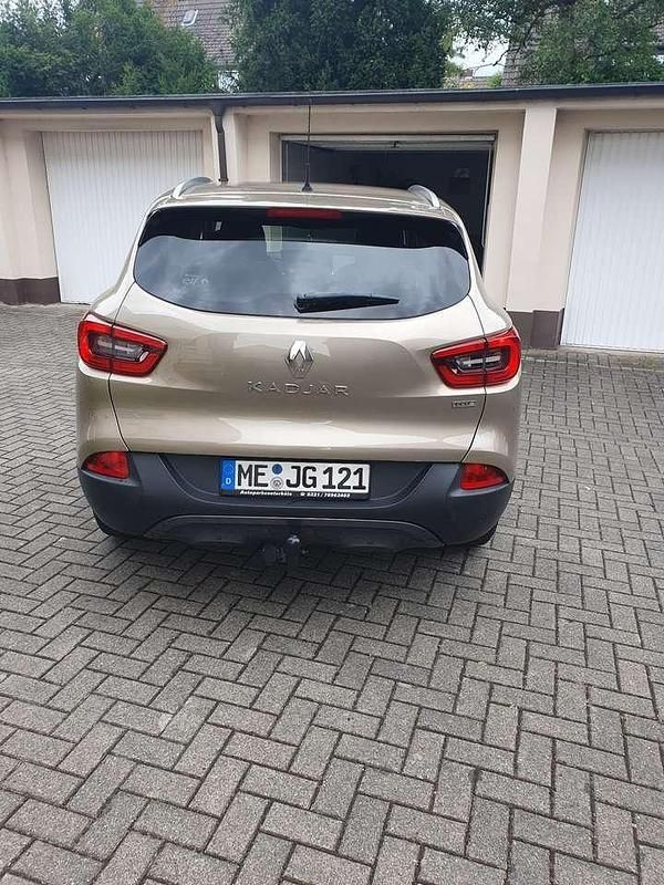 Gebraucht 2015 Renault Kadjar Experience SUV | 9.900 € (Fairer Preis) - Bild 1/4