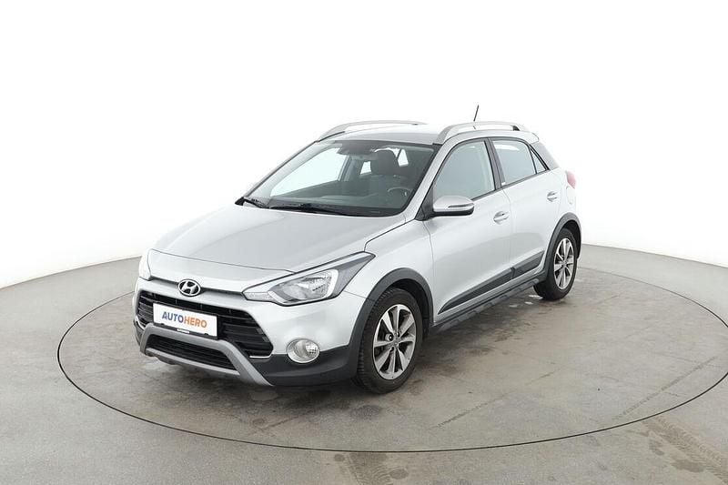 Gebraucht Hyundai i20 Active 101 PS (74 kW) 2020 Grau Limousine