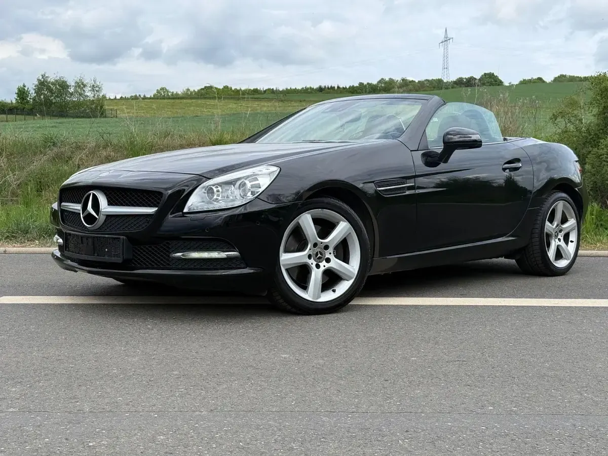 Gebraucht Mercedes SLK250 204 PS (150 kW) 2011 Schwarz Cabrio