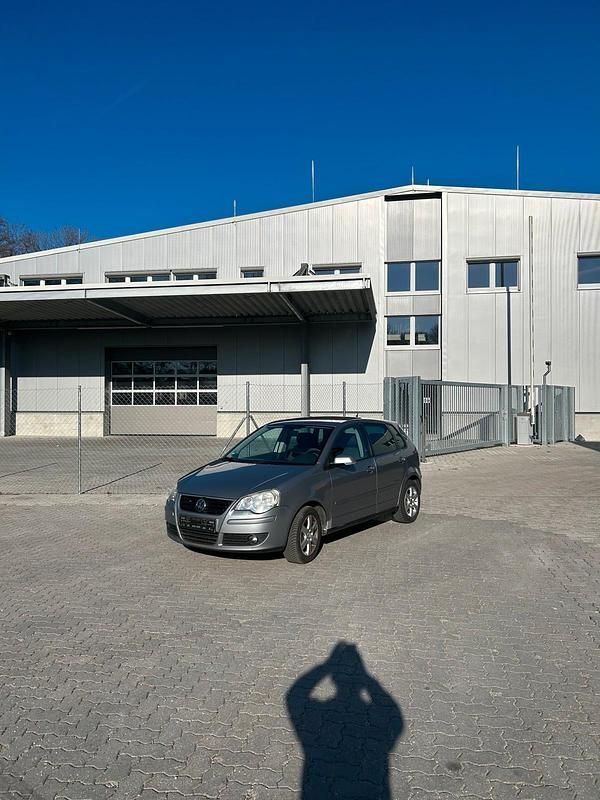 Gebraucht VW Polo United 54 PS (39 kW) 2008 Silber Kleinwagen