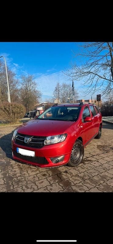 Rot Gebraucht 2014 Dacia Logan MCV Kombi | 7.200 € (Etwas zu teuer) - Bild 1/4