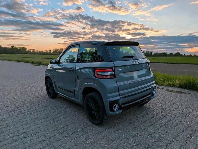 Gebraucht Ligier JS60 2022 Grau Kleinwagen