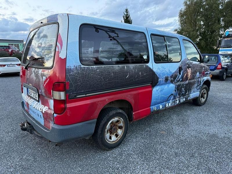 Gebraucht Toyota HiAce 143 PS (105 kW) 1998 Rot Van / Kleinbus
