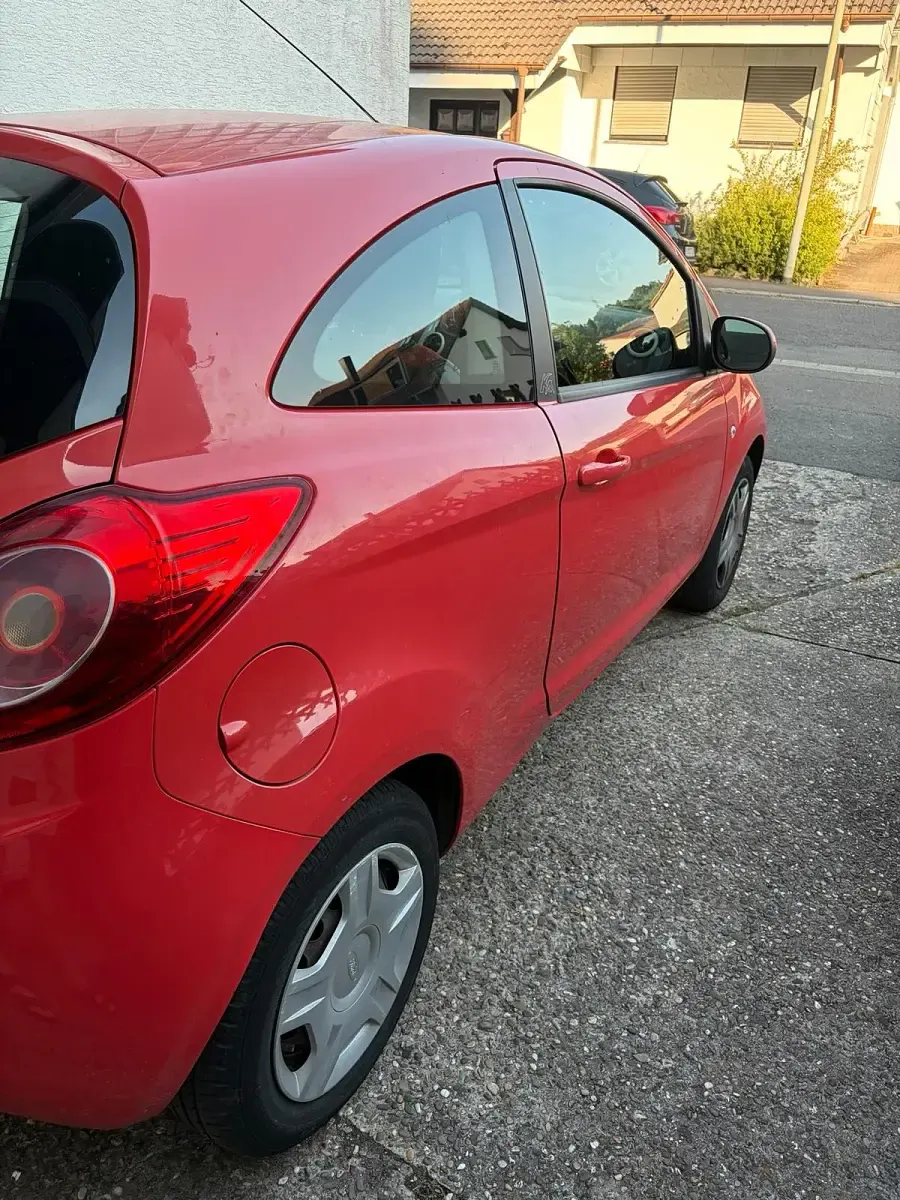 Gebraucht Ford Ka 69 PS (50 kW) 2010 Rot Kleinwagen