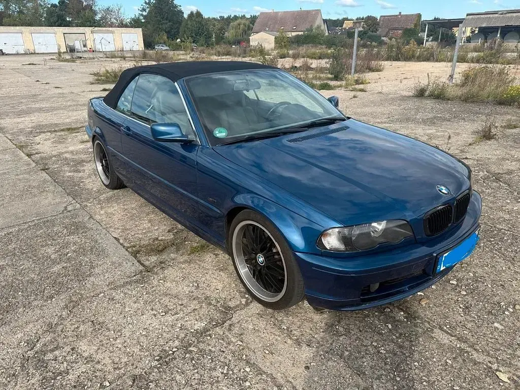 Gebraucht BMW 323 Cabriolet 170 PS (125 kW) 2000 Blau Cabrio